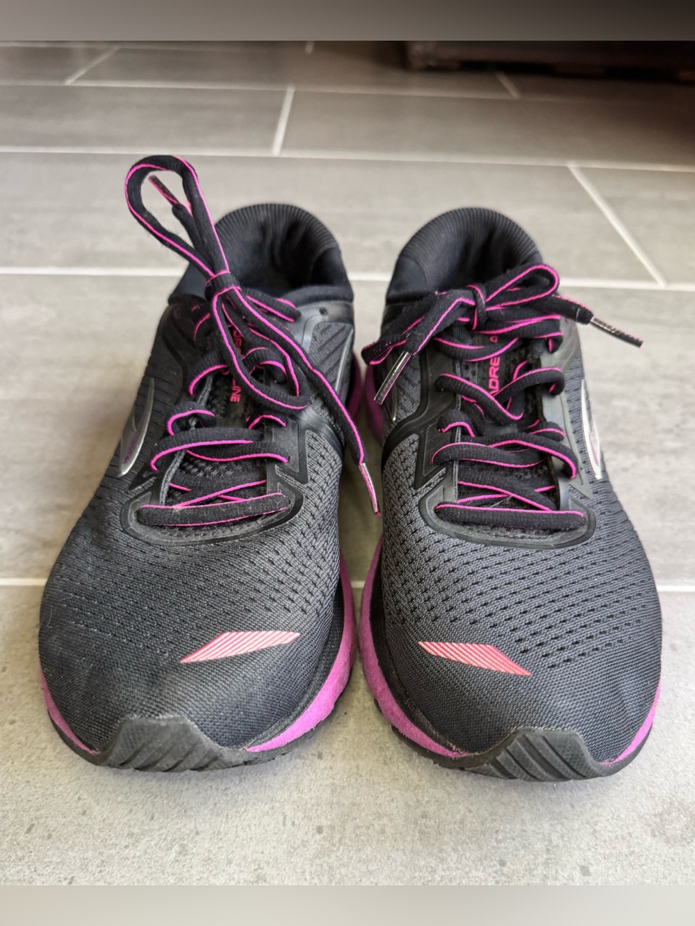 Brooks Women's Black and Pink GTS XX Running Shoes Sz 8